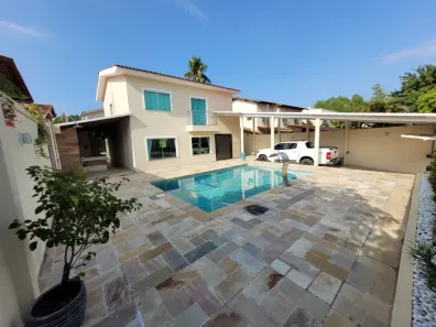 Casa de Condomínio com 3 Quartos à venda, 270m² no Aleixo, Manaus