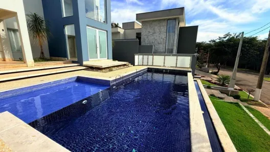 Casa de Condomínio com 4 Quartos para alugar, 630m² no Vilagge Capricio, Louveira