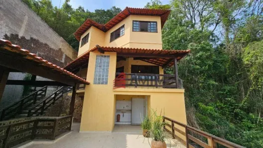 Casa de Condomínio com 4 Quartos à venda, 420m² no São Francisco, Niterói