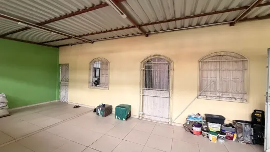 Casa com 3 Quartos à venda, 180m² no Novo Aleixo, Manaus