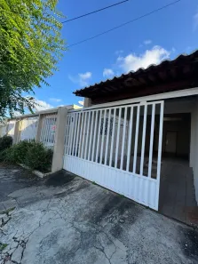 Casa com 4 Quartos à venda, 146m² no Candelária, Natal