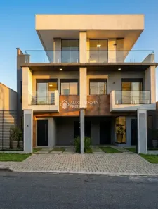 Sobrado com 3 Quartos à venda, 140m² no Fanny, Curitiba