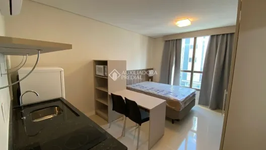 Apartamento com 1 Quarto para alugar, 25m² no Trindade, Florianópolis