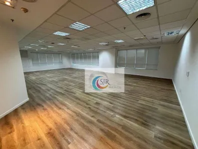 Sala Comercial para alugar, 136m² no Cidade Monções, São Paulo