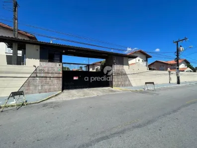 Casa com 3 Quartos para alugar, 112m² no Itaperi, Fortaleza