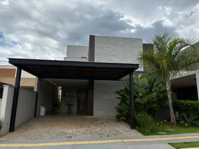 Casa de Condomínio com 3 Quartos à venda, 128m² no Jardim Vitória, Goiânia