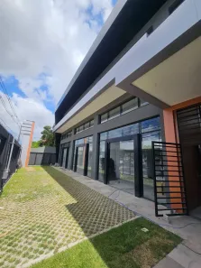 Ponto Comercial para alugar, 360m² no Azenha, Porto Alegre