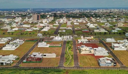 Lote/Terreno à venda, 336m² no Novo Mundo, Uberlândia