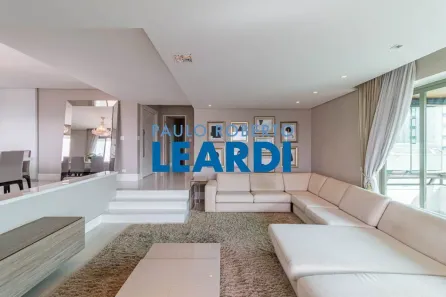Apartamento com 4 Quartos à venda, 246m² no Aclimação, São Paulo