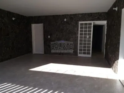 Sobrado com 3 Quartos à venda, 175m² no Jardim Patrícia, Uberlândia
