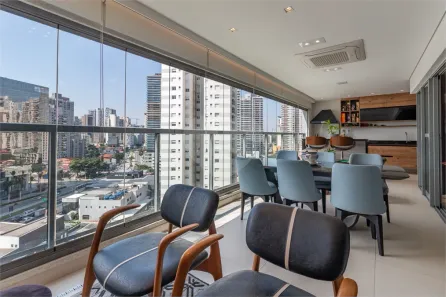 Apartamento com 3 Quartos à venda, 181m² no Jardim das Acácias, São Paulo