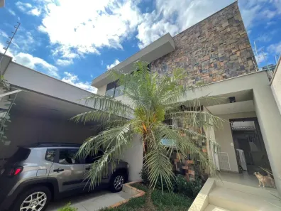 Casa com 3 Quartos à venda, 144m² no Jardim Higienópolis, Londrina