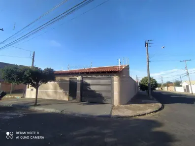 Casa com 3 Quartos à venda, 130m² no Jardim das Estações (Vila Xavier), Araraquara