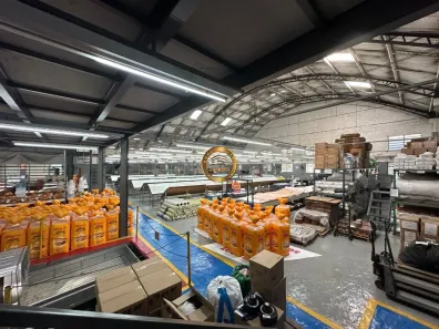 Galpão/Depósito/Armazém para venda ou aluguel, 2097m² no Conceição, Diadema