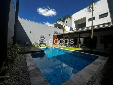 Casa com 3 Quartos à venda, 351m² no Jardim do Lago, Uberaba