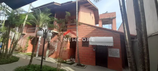 Casa de Condomínio com 2 Quartos à venda, 80m² no Parque Balneário Poiares, Caraguatatuba