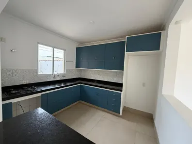 Sobrado com 3 Quartos à venda, 82m² no Jardim Belizário, Cotia