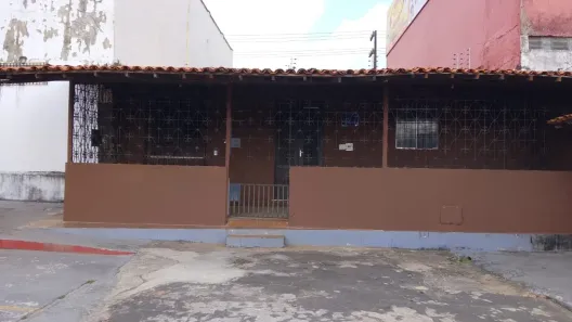 Casa com 1 Quarto para alugar, 120m² no COHAB Anil I, São Luís