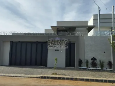 Casa com 3 Quartos à venda, 160m² no Centro, Uberlândia
