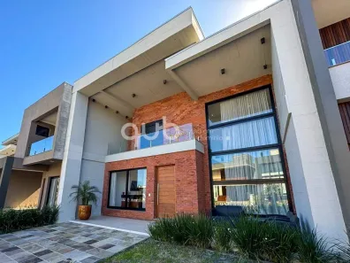 Sobrado com 4 Quartos à venda, 227m² no XANGRI-LÁ, Xangri-lá