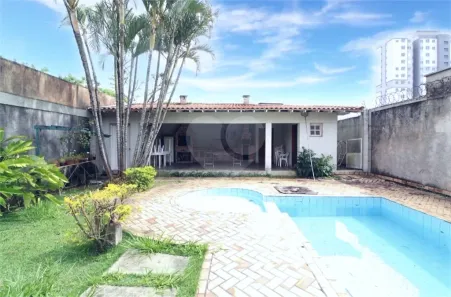 Sobrado com 3 Quartos à venda, 250m² no Jardim Leonor, São Paulo