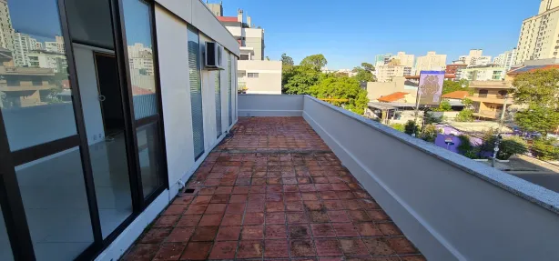 Sala Comercial à venda, 105m² no Passo da Areia, Porto Alegre