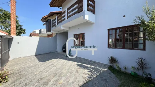 Casa com 3 Quartos à venda, 188m² no Balneário Stella Maris, Peruíbe
