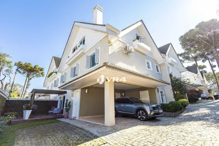 Casa de Condomínio com 4 Quartos à venda, 201m² no Água Verde, Curitiba