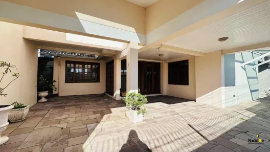 Casa com 3 Quartos à venda, 291m² no Petrópolis, Caxias do Sul