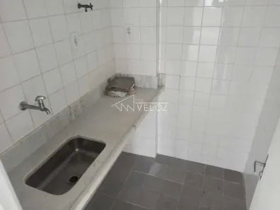 Kitnet à venda, 68m² no Centro, Rio de Janeiro