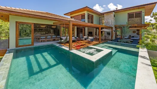Casa de Condomínio com 7 Quartos para alugar, 550m² no Praia do Forte, Mata de São João