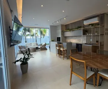 Casa de Condomínio com 3 Quartos à venda, 294m² no Jardim Sul, Uberlândia