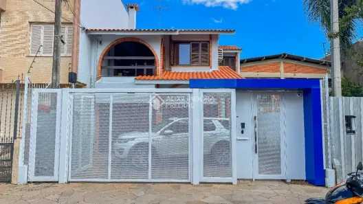 Imóvel Comercial com 7 Quartos à venda, 304m² no São João, Porto Alegre
