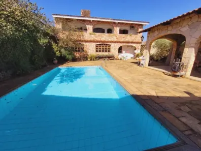 Sobrado com 6 Quartos à venda, 475m² no Jardim América, Goiânia