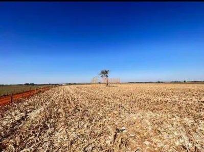 Lote/Terreno à venda, 242000m² no Centro, Quadra