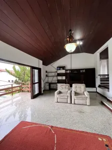 Casa de Condomínio com 5 Quartos à venda, 475m² no Piratininga, Niterói