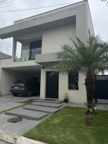 Casa de Condomínio com 4 Quartos à venda, 195m² no Parque Califórnia, Jacareí