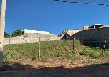 Lote/Terreno à venda, 459m² no Jardim Inconfidência, Uberlândia
