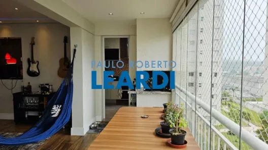 Apartamento com 4 Quartos à venda, 120m² no Jardim Henriqueta, Taboão da Serra