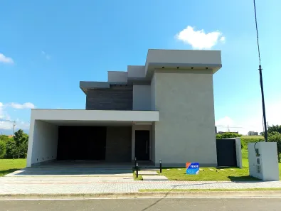Casa de Condomínio com 3 Quartos à venda, 233m² no Parque Ipiranga, Resende