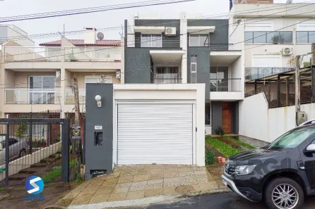 Casa com 3 Quartos à venda, 161m² no Guarujá, Porto Alegre