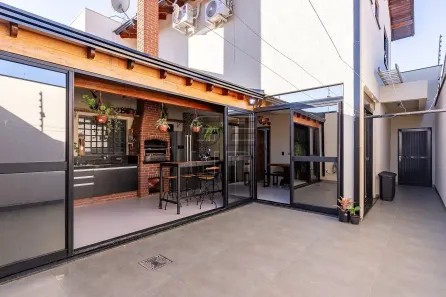 Casa com 3 Quartos à venda, 250m² no Jardim Neman Sahyun, Londrina