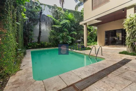 Casa com 5 Quartos à venda, 434m² no Pacaembu, São Paulo