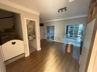 Casa de Condomínio com 3 Quartos à venda, 100m² no Condomínio Residence Club, Jacareí