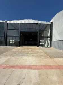 Prédio Comercial para alugar, 525m² no Zona 07, Maringá
