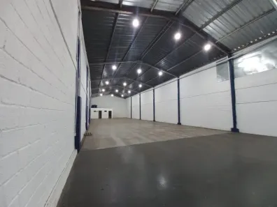 Galpão/Depósito/Armazém para alugar, 600m² no Alpes, Belo Horizonte