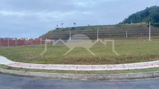 Lote/Terreno à venda, 330m² no Itinga, Araquari