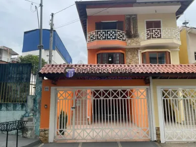 Casa com 3 Quartos à venda, 182m² no Vila Osasco, Osasco