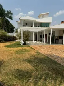 Casa com 3 Quartos à venda, 240m² no Jardim Karaíba, Uberlândia