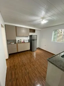 Casa com 1 Quarto para alugar, 65m² no Jardim Tupan, Barueri